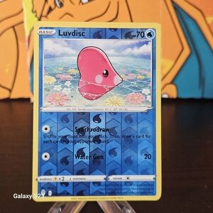 Luvdisc 039/203 Pokémon TCG Reverse Holo